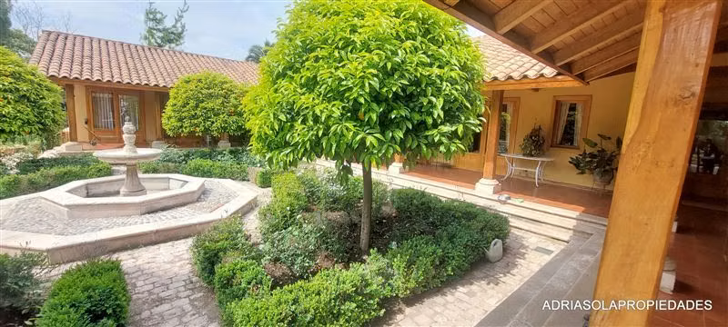 Islita de Maipo 594 m2 de estilo en 1 hectárea de parque