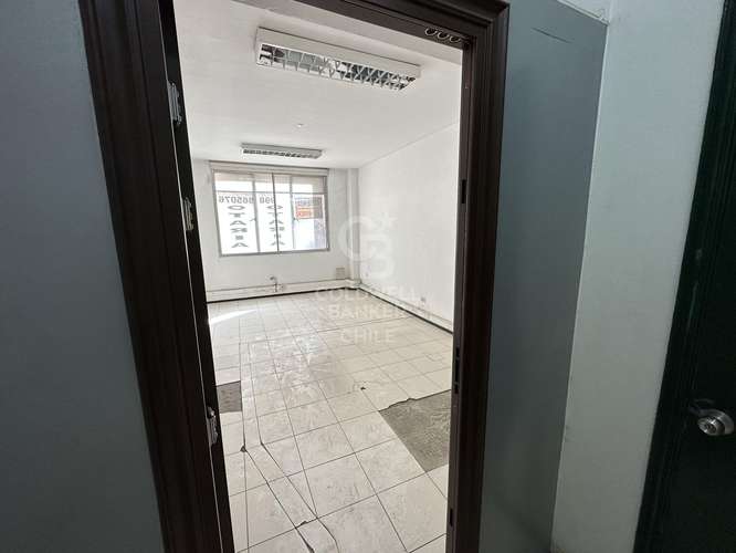 Amplia Oficina en el corazón de Santiago - Imagen 14