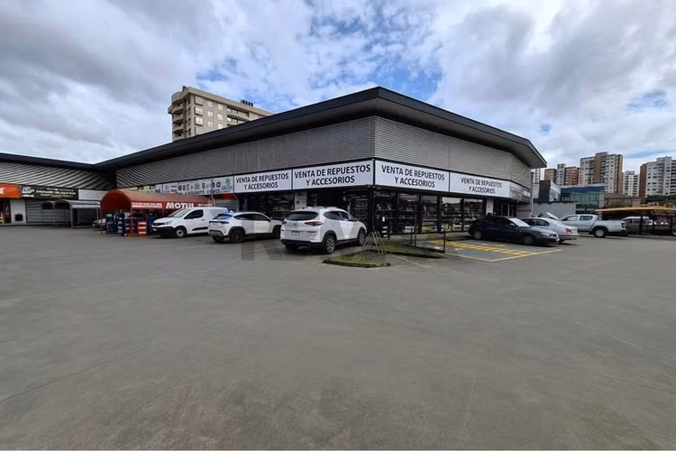 Se arrienda local comercial, 117 m2, p de valdivia - Imagen 2