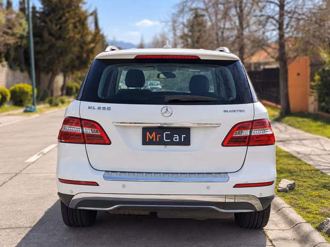 MERCEDES BENZ ML 250 BLUE TEC - 2015 | 4597