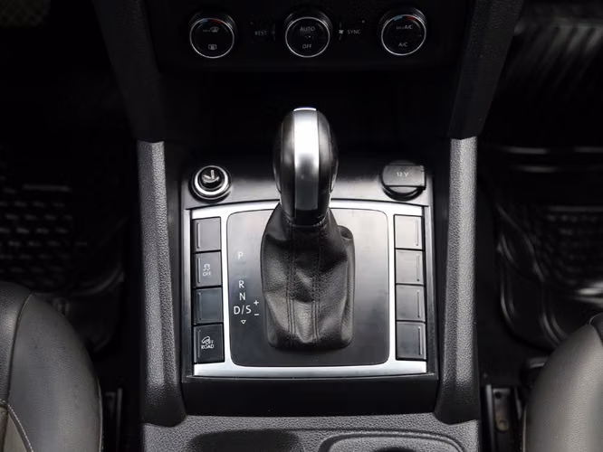 VOLKSWAGEN AMAROK 2023 - Imagen 18