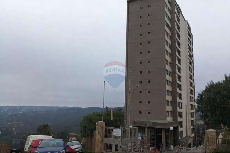 Departamento 2d 2b en gómez carreño