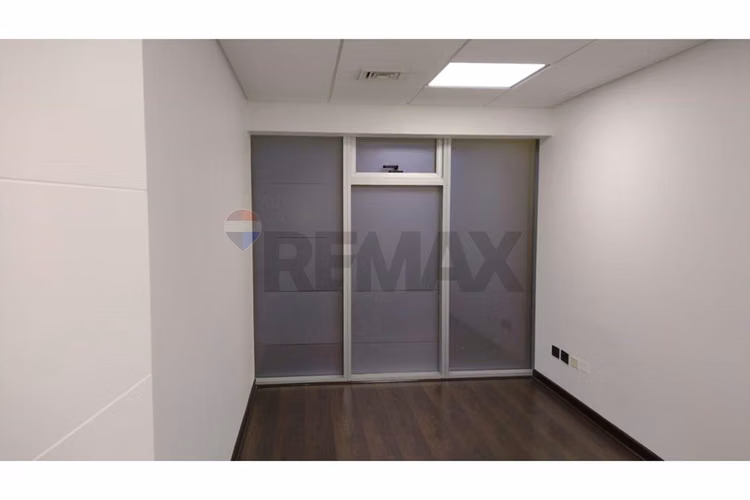 Arriendo oficina a pasos clínica las condes - Imagen 3