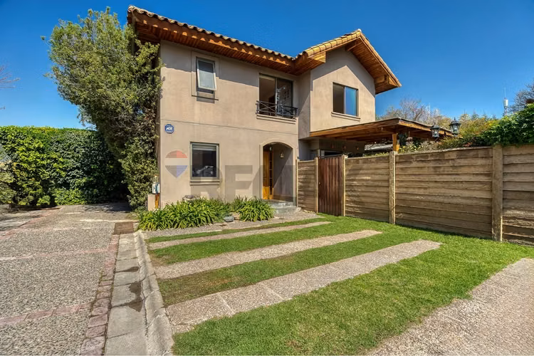 Casa familiar en excelente sector  de la reina - Imagen 2