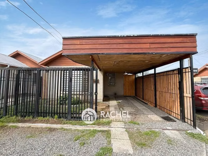 SE ARRIENDA LINDA Y SEGURA CASA ESQUINA - Santa María de Labranza