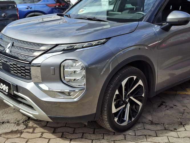 MITSUBISHI OUTLANDER 2022 - Imagen 7