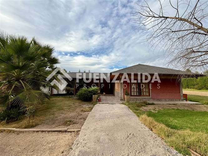 Casa en Condominio el Duraznal con recepcion final