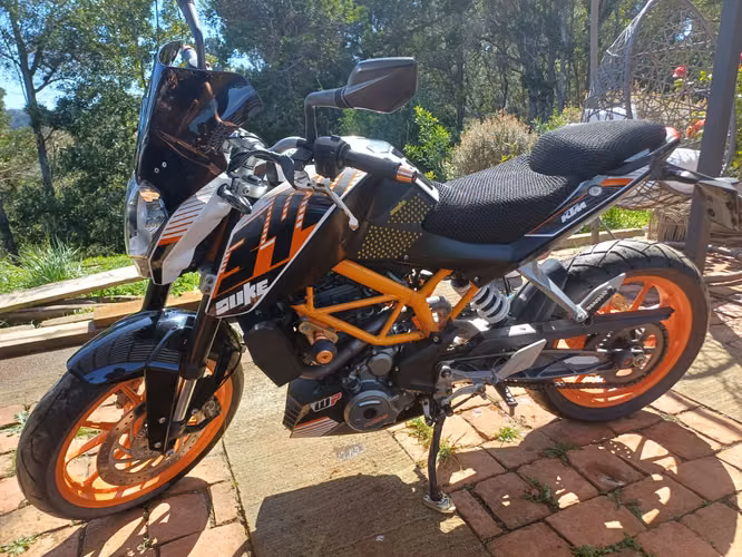 MOTO KTM DUKE 390