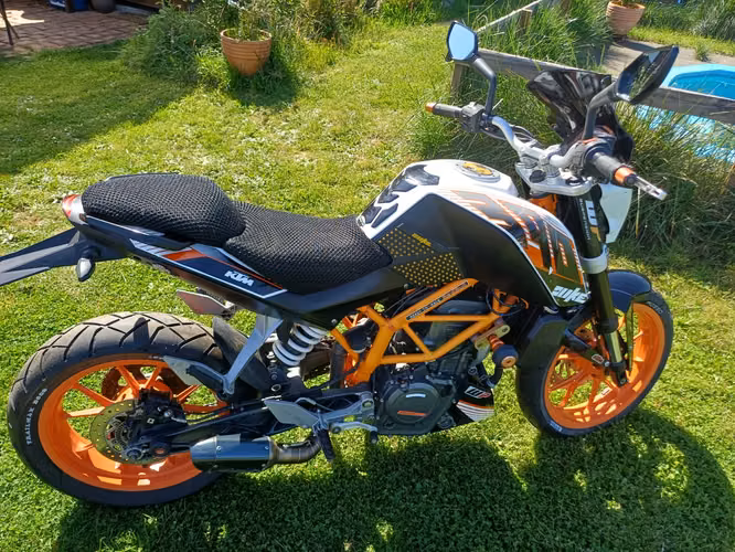 MOTO KTM DUKE 390 - Imagen 3