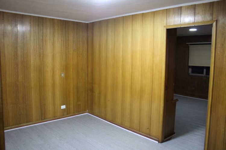 EN VENTA OFICINA IMPECABLE EN GALERÍA ALESSANDRI - Imagen 13