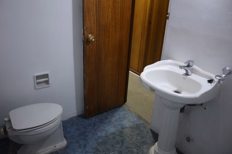 EN VENTA OFICINA IMPECABLE EN GALERÍA ALESSANDRI - Imagen 16