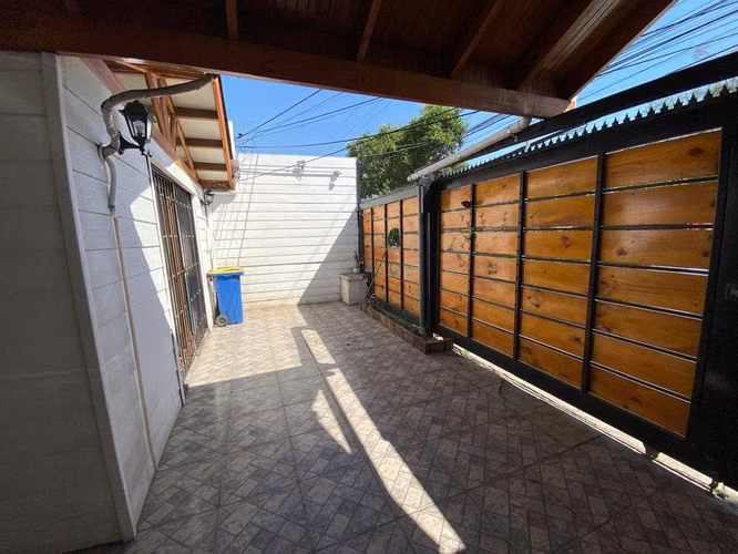Casa Amplia y Luminosa en Sector Exclusivo (181995) - Imagen 19