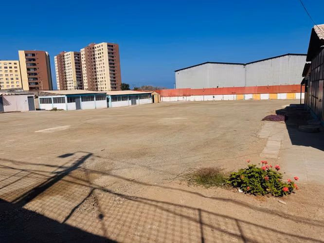 VENDO TERRENO PARA USO DE EQUIPAMIENTO, ACOPIO,  CONSTRUCCIÓN  VIVIENDA EN ALTURA SECTOR NORTE DE LA CIUDAD DE ANTOFAGASTA.