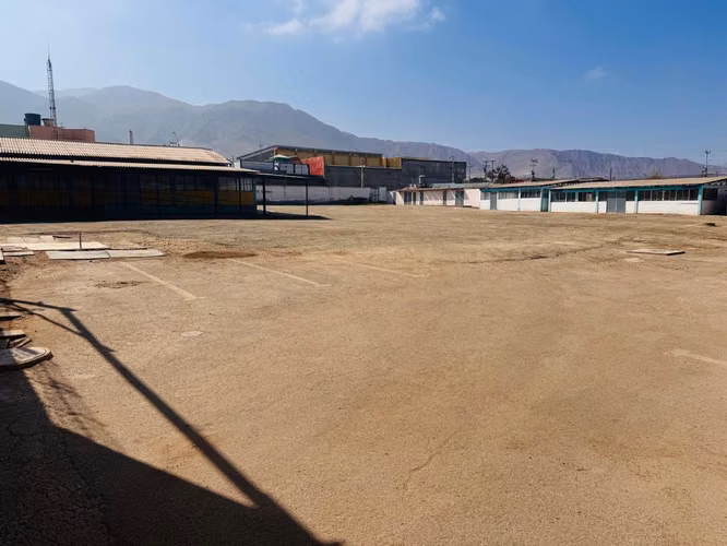 VENDO TERRENO PARA USO DE EQUIPAMIENTO, ACOPIO,  CONSTRUCCIÓN  VIVIENDA EN ALTURA SECTOR NORTE DE LA CIUDAD DE ANTOFAGASTA.