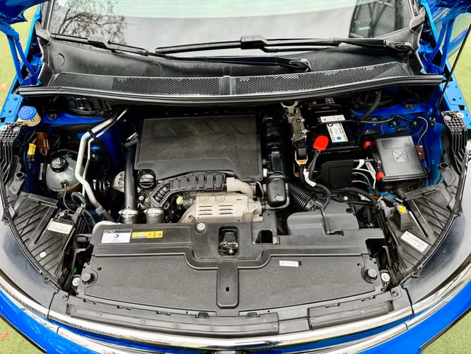 OPEL GRANDLAND X GRANDLAND ULTIMATE 1.2T AT8 - 2024 | 2785