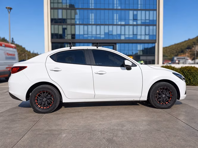 MAZDA 2 SPORT 1.5L V 6MT - 2020 | 4600 - Imagen 2