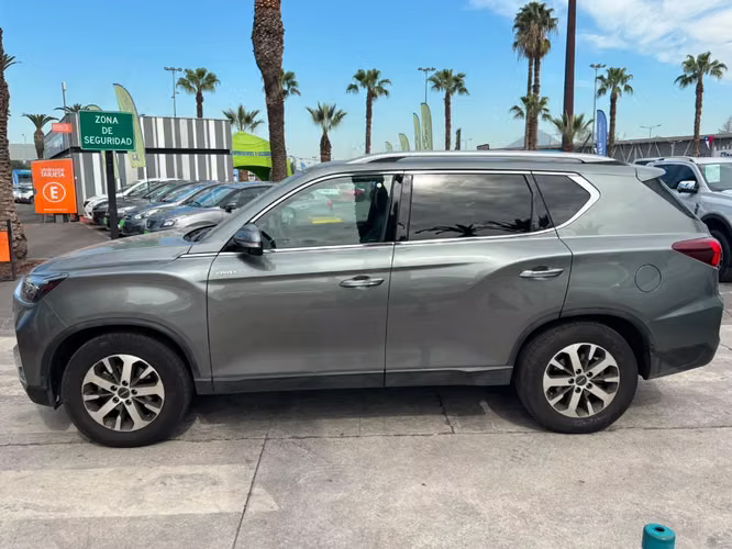 Ssangyong Rexton SM AU GLX 2.2 TD 8AT 4WD 2026 - Imagen 8