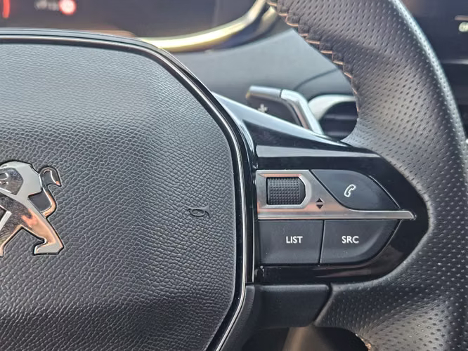Peugeot 3008 1.6 GT PURETECH 4X2 180 EAT8 5P 2022 - Imagen 18