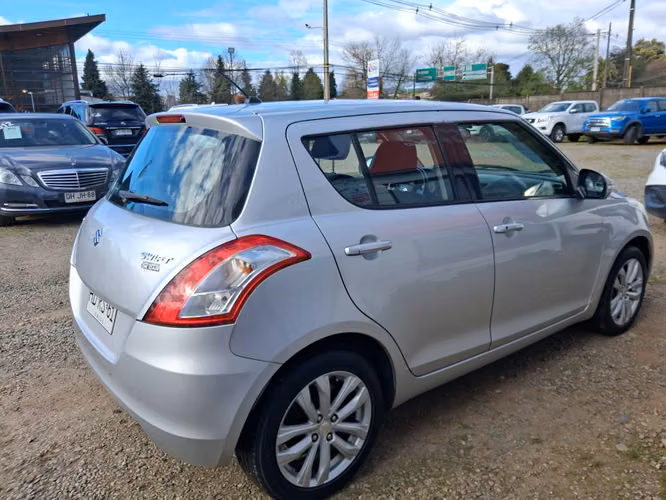 SUZUKI SWIFT GLX 1.2 2015
