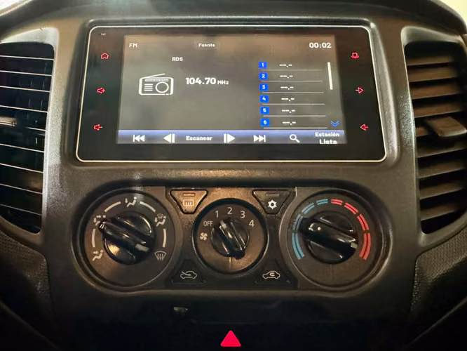 MITSUBISHI L200 KATANA CRT 4x4 - Imagen 15
