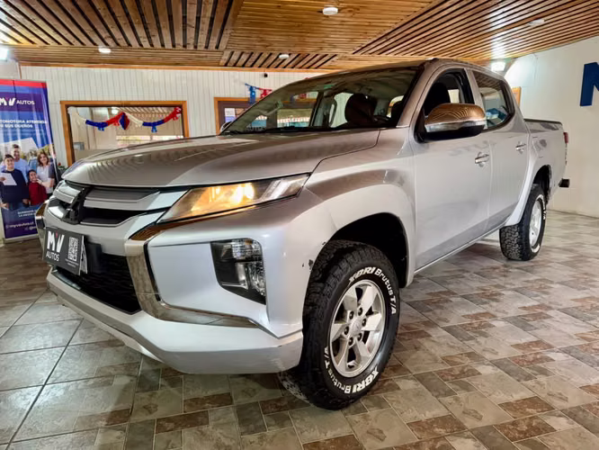 MITSUBISHI L200 KATANA CRT 4x4