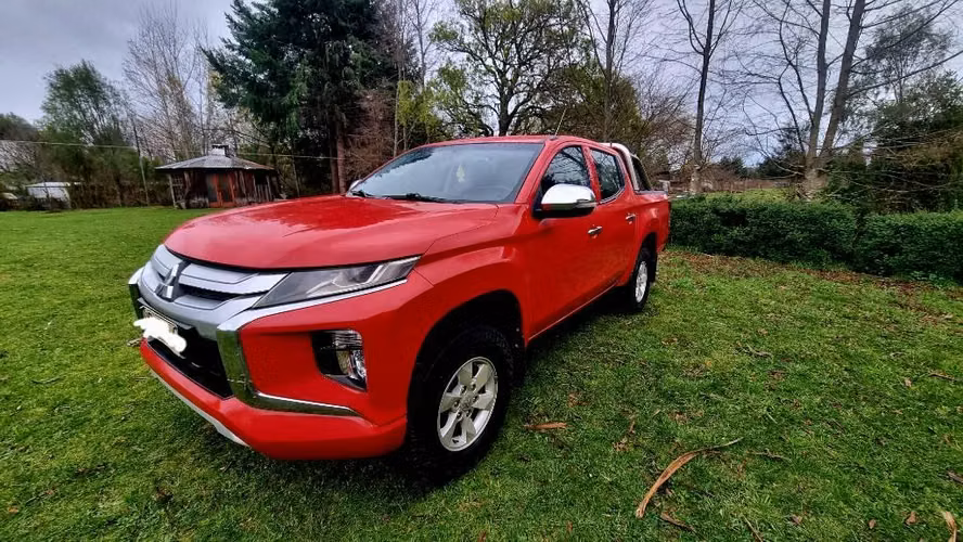 Vendo Mitsubishi 2021CRT