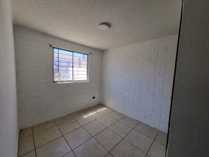 VENDO COMODA CASA EN VALLE GRANDE (182006)