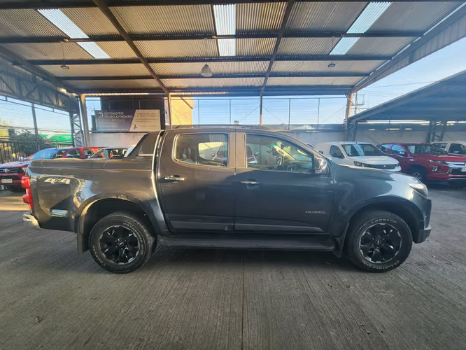 CHEVROLET COLORADO HIGH COUNTRY 2.8 DIESEL, RECIBO VEHICULOS