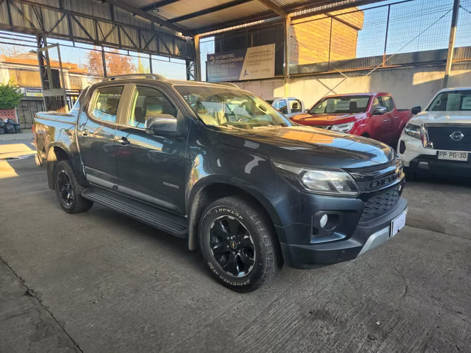 CHEVROLET COLORADO HIGH COUNTRY 2.8 DIESEL, RECIBO VEHICULOS