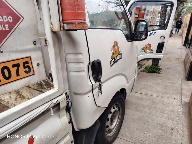 Camioneta en buen estado papeles al día sin multas ni prendas