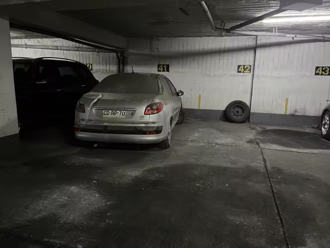 Venta estacionamiento calle Huérfanos,  barrio Brasil
