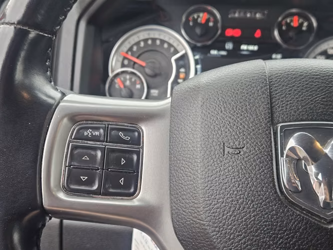 Ram 1500 3.6 Crew Cab Slt At 4x4 2023 - Imagen 11