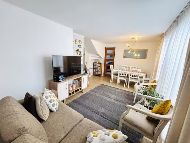 Se Vende Casa en Pasaje Cerrado, Fundadores, Curauma, Placilla. - Imagen 3