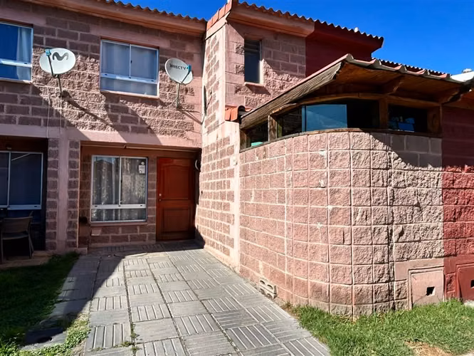 ARRIENDO CASA 3 dorm 2 baños /Nuevo Siglo/Puente Alto