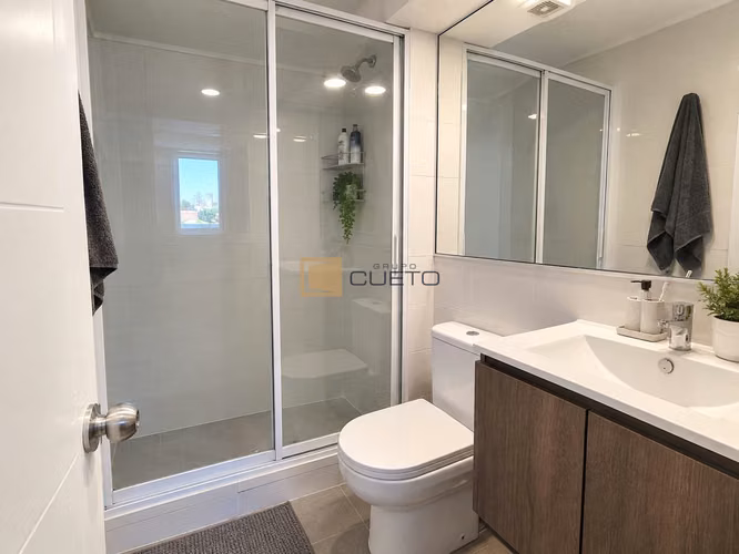 Departamento en arriendo c/ estacionamiento en Barrio Norte