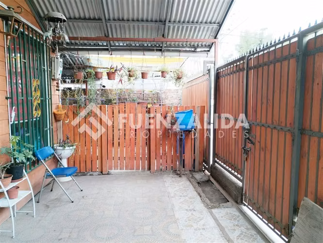 Casa en venta de 3 dorm. en San Ramón