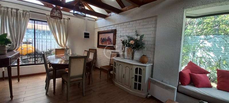 Lo Matta-La Llaveria 150m2/300m2, family room en masarda
