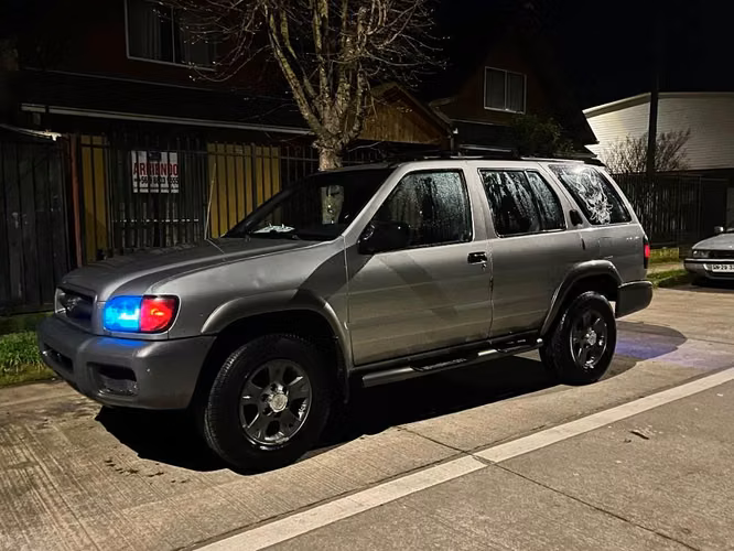 Nissan pathfinder R50 - Imagen 2