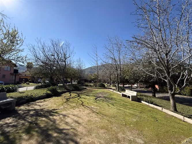 Venta casa con acceso a Laguna Ayres de Chicureo 4D y 3B - Imagen 2