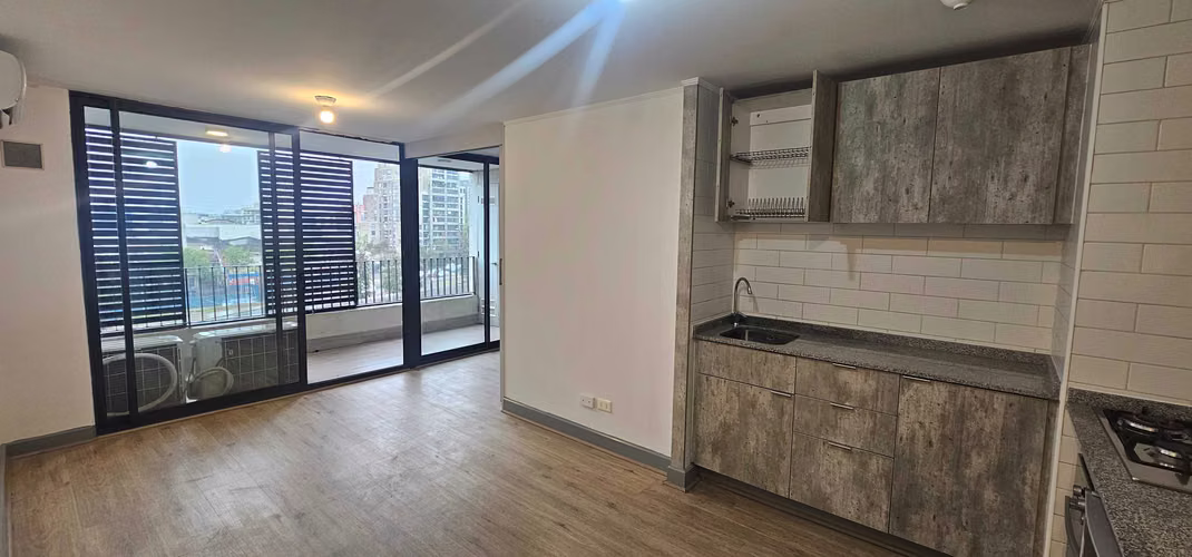Arriendo Metro Toesca 2D+2B+Est+Bod (182088)