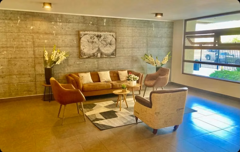 Amplio Departamento en Venta  3 Dormitorios 3 baños Lo Barn. - Imagen 16