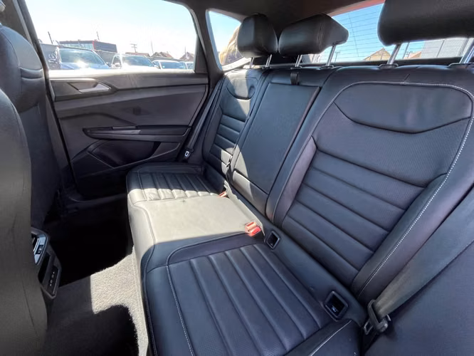 VOLKSWAGEN TAOS HIGHLINE 1.4 2025