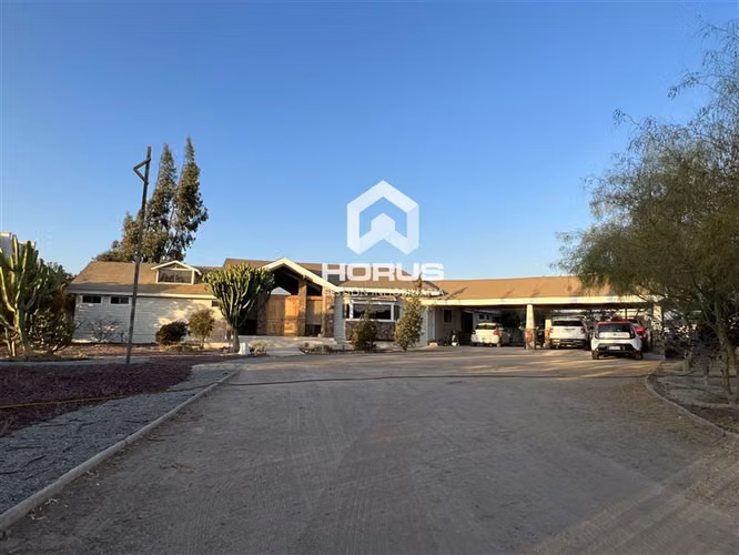 Hermosa casa en sector Chamonate — Copiapó - Imagen 3
