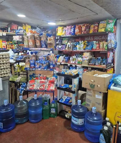 LOCAL COMERCIAL AUTOPISTA AMERICO VESPUCIO