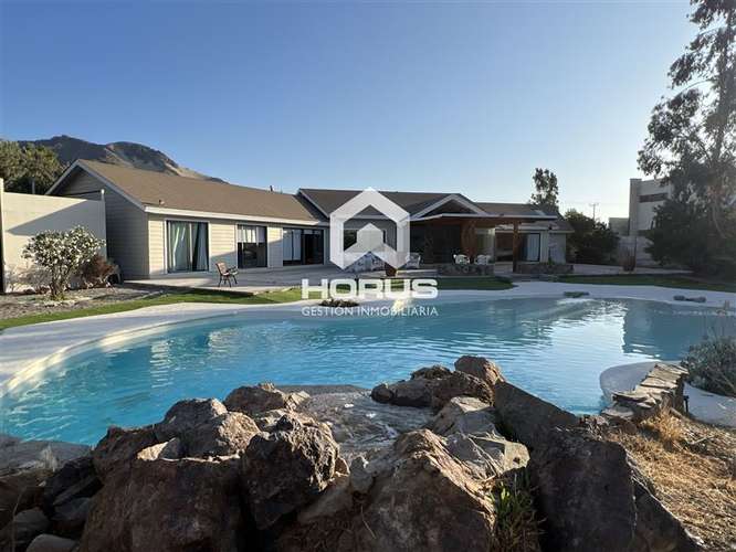 Hermosa casa en sector Chamonate — Copiapó - Imagen 4