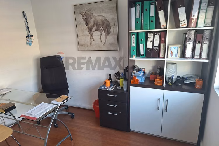Para emprendimiento - ofi 4 metro h de magallanes - Imagen 4