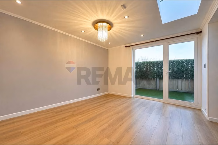 Ahora con 125,85 m2! casa esquina 3d + 3b - Imagen 3