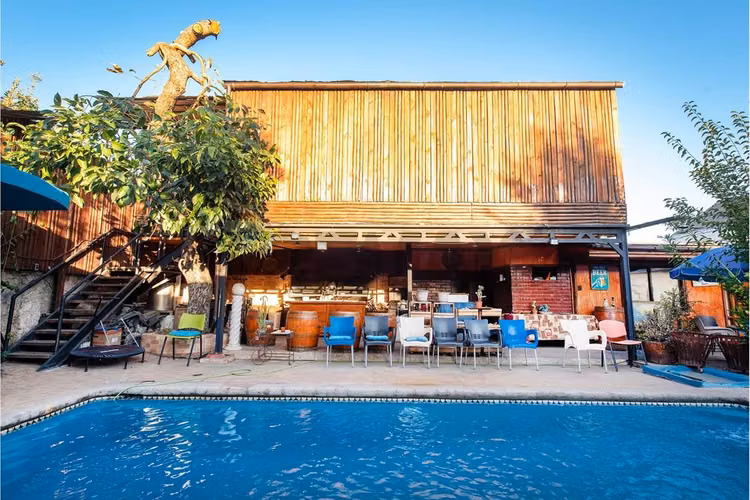 Vende casa la reina