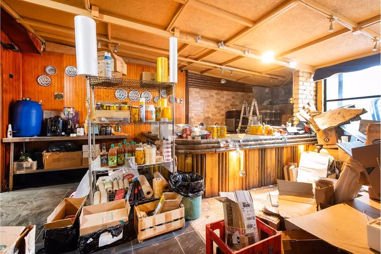 Vende casa la reina