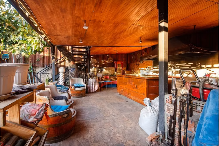 Vende casa la reina
